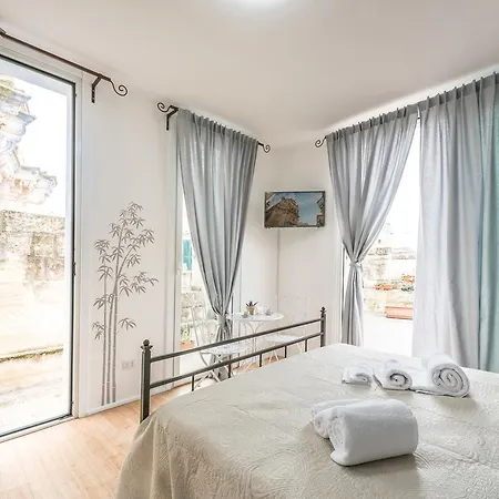 Oda ve Kahvaltı Dimora Dell'artista Lecce