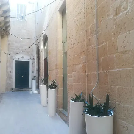 Dimora Dell'artista Oda ve Kahvaltı 3*