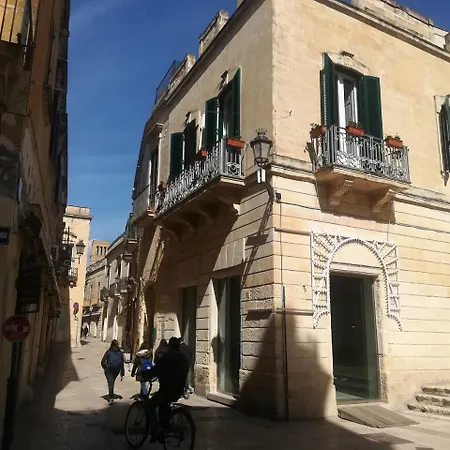 فندق مبيت وإفطار Dimora Dell'artista 3*