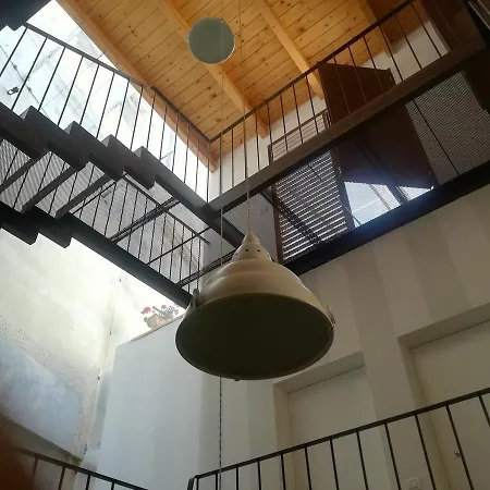 Bed & Breakfast Dimora Dell'artista 3*