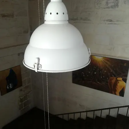 Bed & Breakfast Dimora Dell'artista 3*