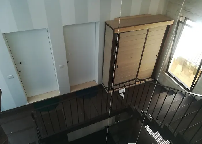 Dimora Dell'artista לינה וארוחת בוקר לצ'ה