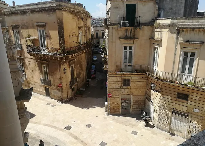 Dimora Dell'artista לינה וארוחת בוקר 3*