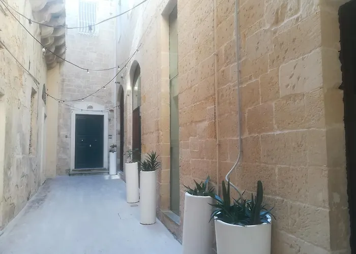 Dimora Dell'artista לינה וארוחת בוקר 3*