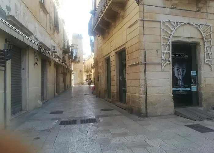 לינה וארוחת בוקר Dimora Dell'artista לצ'ה