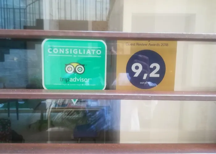 לינה וארוחת בוקר Dimora Dell'artista לצ'ה